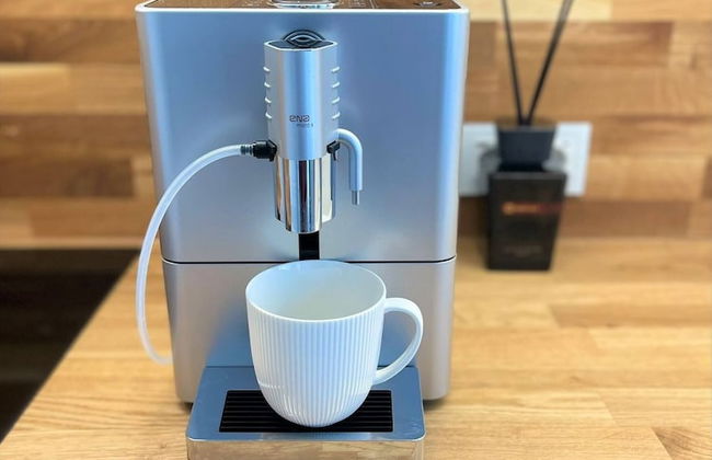 Picturesque Old Town Apartment With Balcony - Photo 9