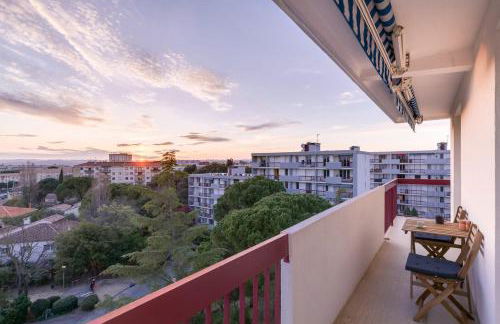 Top floor apartment - 2 chambres, Free Wifi & Parking & Sunset by ImmoConciergerie - Photo 4