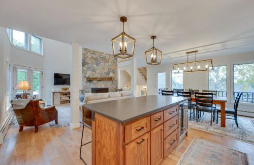 Ski-in Condo with Hot Tub on Burke Mtn Slopes! - Foto 15