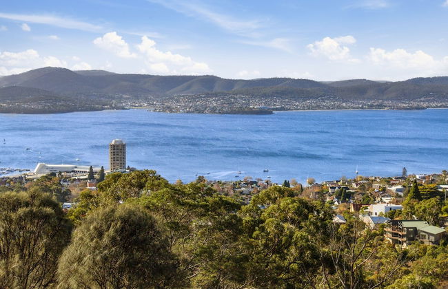 Spectacular Views - One Bedroom Unit - Foto 15