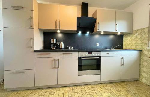 Holiday Home in Birresborn with balcony - Foto 10