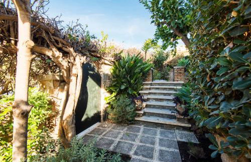 Queen Fabiola Villa, spacius home with private Pool in east Malaga - Photo 71