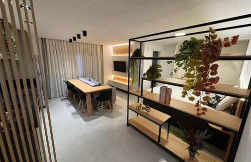Loft novinho ao lado da Vila Germanica em Blumenau - Foto 1