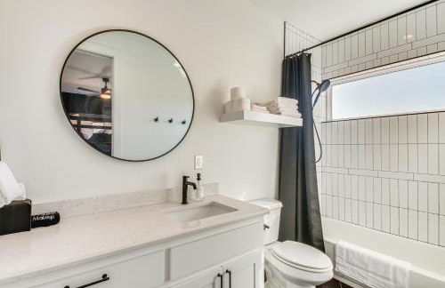 Walk to Lake Home with Game Room in Medicine Park! - Photo 20