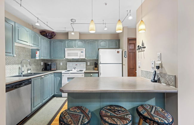 Stoney Creek Sunpath by Whistler Premier - Photo 5