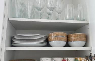 Group Friendly 2 Bed 2 Bath FREE PARKING for 2 Large Vans or up to 4 Cars Zone 2 Sleeps 10 Close to Central London and Zone 2 tube station - Photo 19