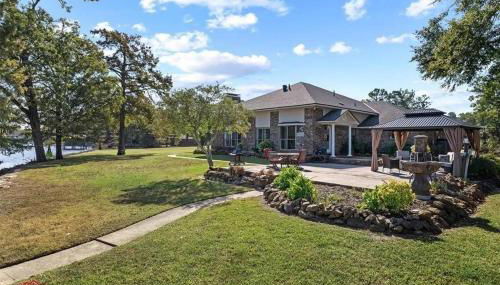 Lakefront 3BR Retreat - Pier, RV, Family-Friendly - Foto 4, Garden