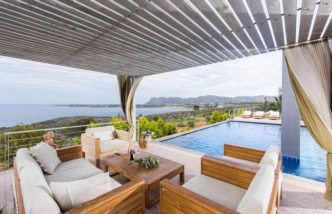 Jamila Villa in Kalathas - Photo 5