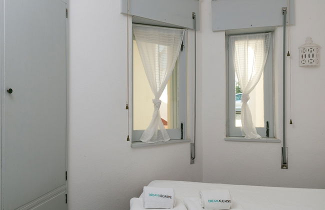 C12 - Sunshine Luz House by Dreamalgarve - Photo 8