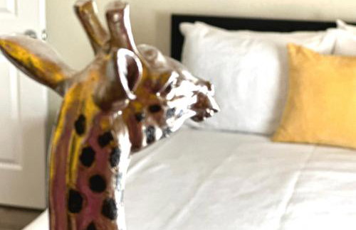 Lion King-themed condo near Disney, Sea World, Universal and OCCC with pool, spa, restaurants, shuttle, private balcony, and the BEST view of fireworks shows - Foto 17