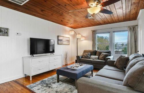 Cozy cottage by the Sea -near downtown with patio! - Foto 13