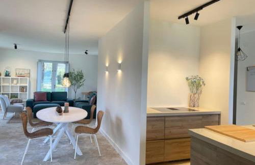 The Boathouse, at the lake - Photo 21