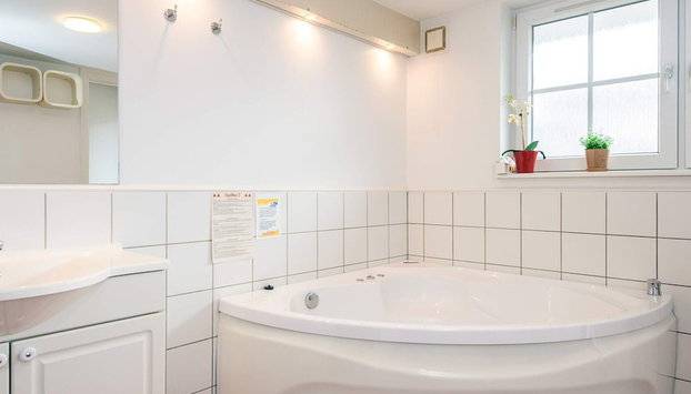 4 Person Holiday Home in Blavand-by Traum - Foto 5, Tratamientos de spa