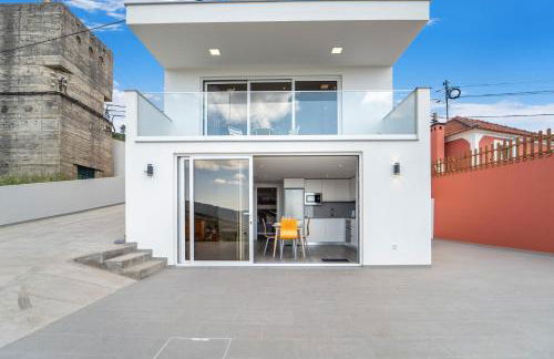 Brand new private modern apartment with Patio and Sea View - Photo 21