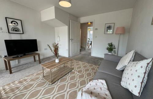 Bolehyde House, Sleeps 6, 3 Bedrooms, North Swindon location, Parking - Foto 1