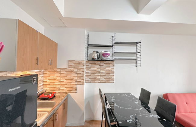 1Br Spacious And Vibrant At Tamansari Prospero Apartment - Foto 10