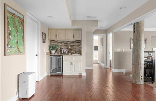 Expansive Ocean-View Retreat with Home Theatre & Spa - Foto 55