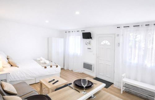 5 Mins to Train Station - Paris & DisneyLand - Cosy des Reves Villiers - Photo 5