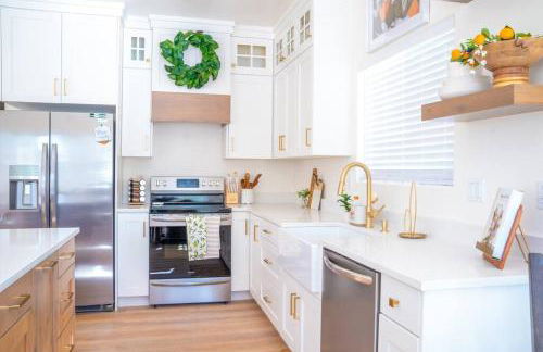 Rustic Gold Retreat - Foto 13