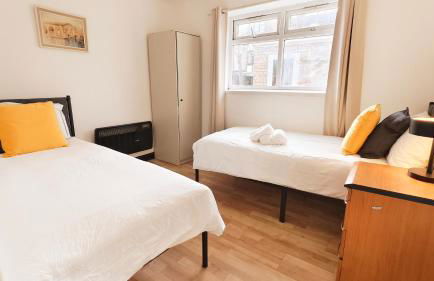 Colindale Garden with 2 parking spaces - Foto 30