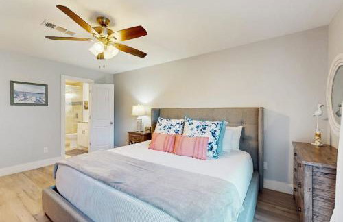 Condo Near Lake Horseshoe Bay with Private Balcony, Washer/Dryer, A/C, WiFi - Foto 12