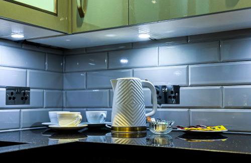 Luxurious 3Bed House with Spa Bath & Garden - Foto 29