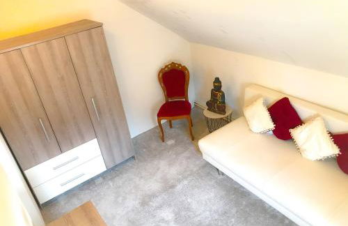 "Casa20200" 2 x Apartments je 150qm für Business, Familien, Gruppen, Handwerker 15min von BERLIN, Erdbeerhof, Outlet B5, 5min vom See Falkensee !! 2 Apartment each 150qm for BUSINESS , FAMILIES 15min from BERLIN!! - Foto 53