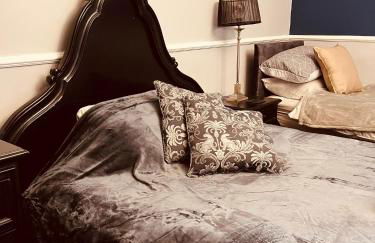 Spacious 5 Bedroom Home in Central Kidderminster with Private Parking and Electric Vehicle Facilities, Easy Access to Birmingham and Nearby Towns - Foto 14