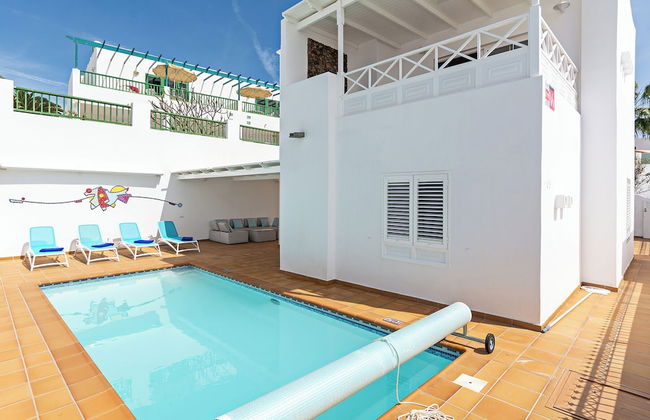 3 Bed Villa - Pool, Patio, Outdoor Dining Terrace - Photo 15