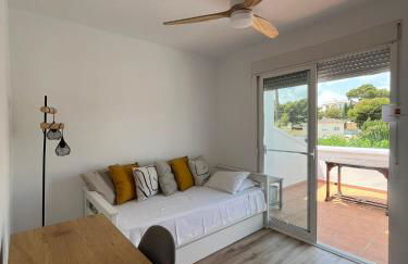 Duplex in residential complex with pool - Photo 30