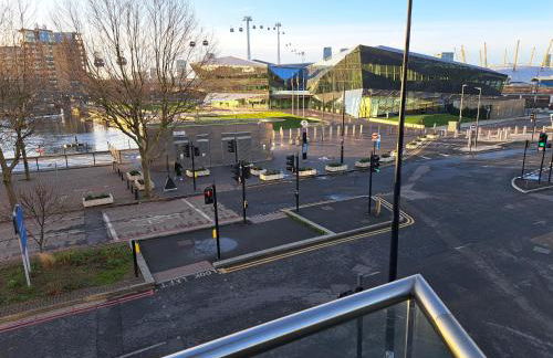 Luxury Dockview 3 Beds Excel London - Foto 47