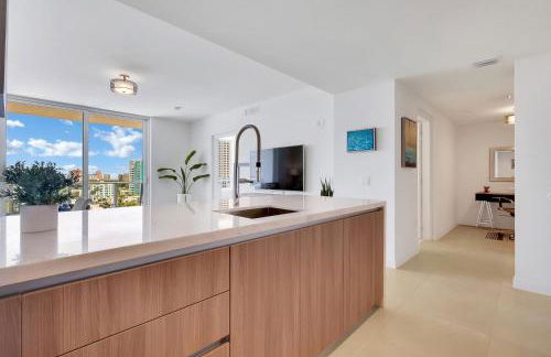 Tiffany Indigo - Rooftop Pool, Gym, Walk to Beach - Foto 8