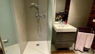Meublés Les Charmettes - Foto 4, Shower