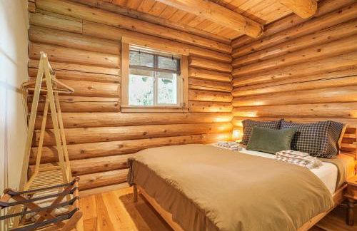 Walk to Pine Mountain Lake: Spacious Family Cabin - Photo 25