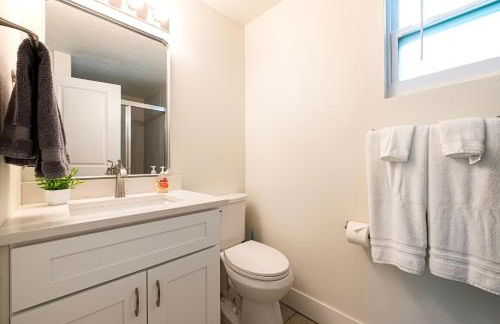 2bd 2ba Sunview 1 2Mins to BeachPool - Foto 17