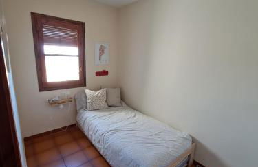 Casa apareada cerca de la playa - Foto 10