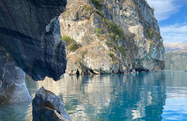 Paseo en barco por la capilla y la catedral de mármol - Foto 7