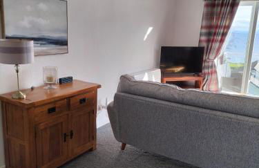 Seaview cosy 2 bed home in Lamlash - 'Mid Drive' - Photo 9