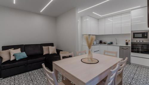 Renovated cozy apartment - H - Foto 5, stove, toaster