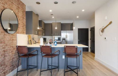 Walk to nightlife, Vanderbilt, Minutes to Broadway - Foto 3