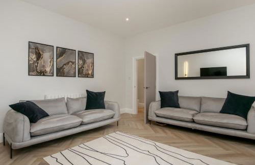 Dwell Living Luxurious 5BD House Central - Foto 38