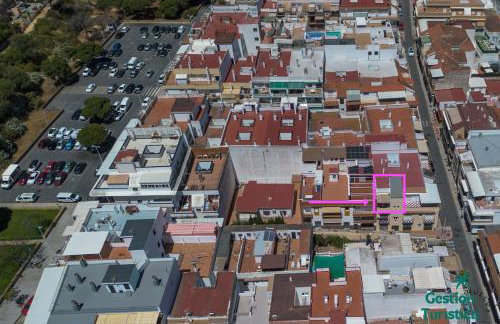 Coqueto apartamento céntrico con terraza y parking - Foto 33