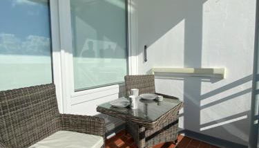 Skriien Mö TOP-Fewo 4 Sterne 5 Min zum Strand Balkon 2 SZ TG Zentrum - Foto 4