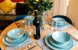 3 Bedroom Home Free Parking & WiFi Contractors Welcome! - Foto 23