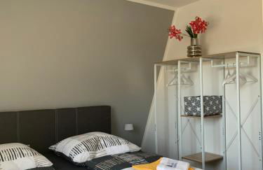 -Fewo Benz- Exklusive Ferienwohnung im Stadtzentrum von Wittenberge Modernes Ambiente, 3 Einzelzimmer für bis zu 6 Gäste - voll ausgestattet mit Waipu-TV und High-Speed-WLAN Bettwäsche und Handtücher inklusive! - Foto 5