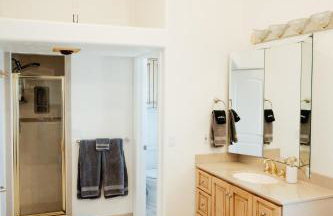 Large & Spacious Home, Sleeps 23+ near SLC - Foto 7