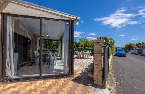 Petit pavillon pour 8 personnes dans une résidence avec piscine - Foto 14