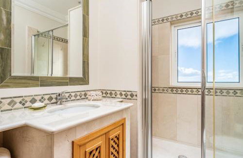 Villa Sea Renity - Palheiro Village by ALMA Holiday Rentals - Foto 17