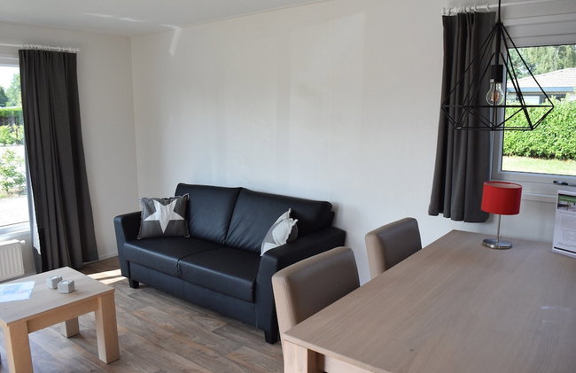 Chalet Retreat Near Forest - Photo 7