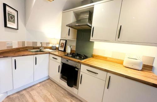 Stylish apartment 1 min to town centre and harbour - Foto 16